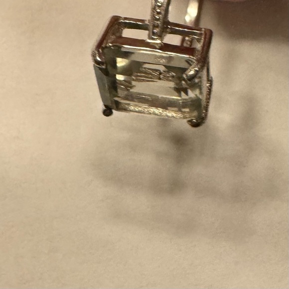 925 Sterling Silver and Aquamarine (?) Emerald Cut Ring with side stones - Picture 6 of 9